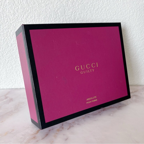 GUCCI Guitly Gift Box - Picture 2 of 6